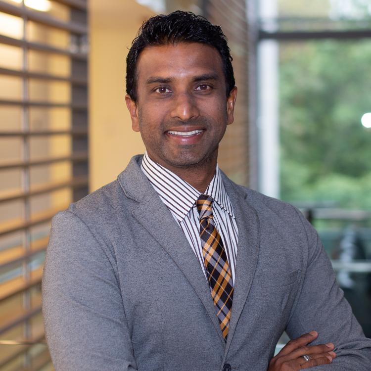   Don Thiwanka Wijeratne